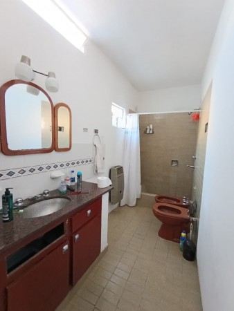 Casa en Venta Pellegrini al 500