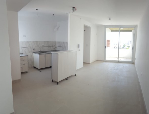 CALLE URQUIZA  1364 SEMIPISO A LA VENTA 
