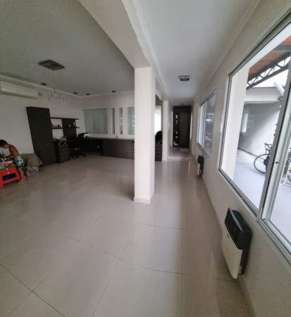 CASA A LA VENTA EN ZONA SANTA TERESITA 