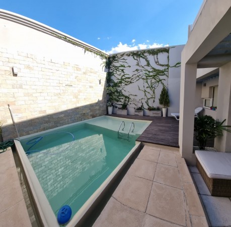 CASA A LA VENTA EN ZONA SANTA TERESITA 