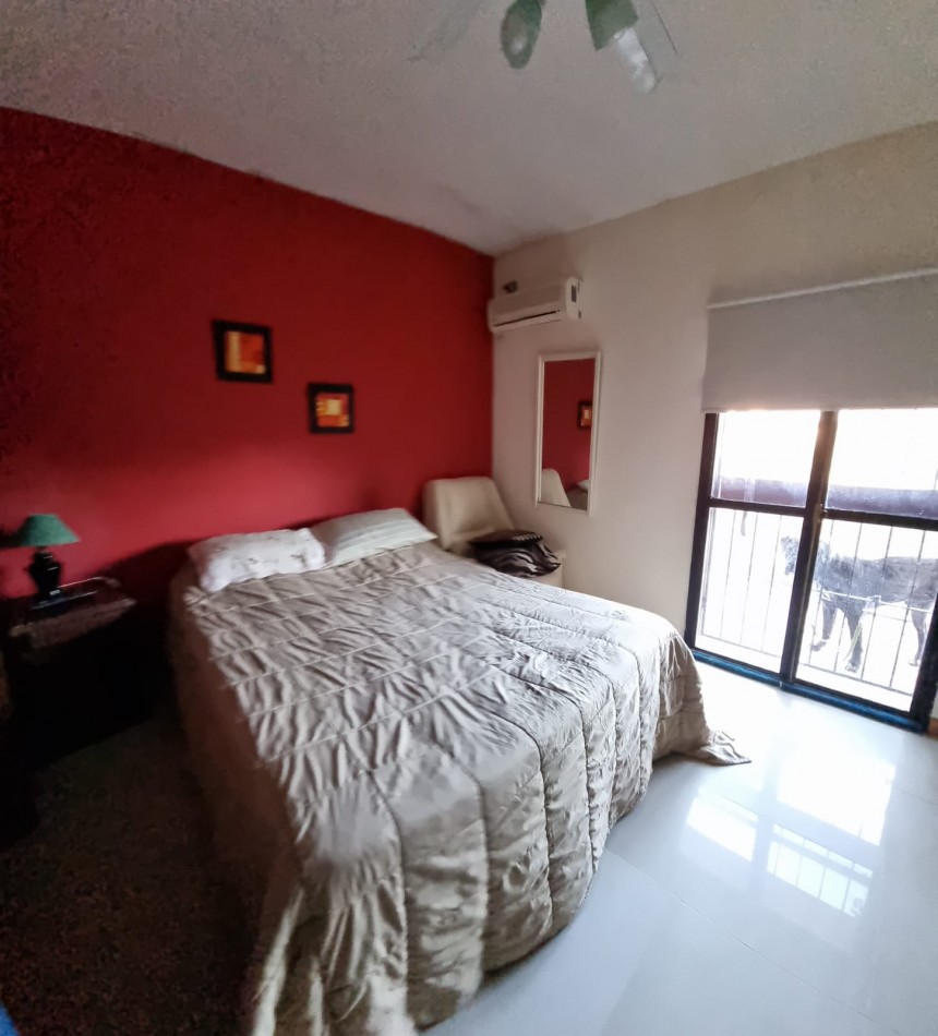CASA A LA VENTA EN CALLE EL GUAYACAN