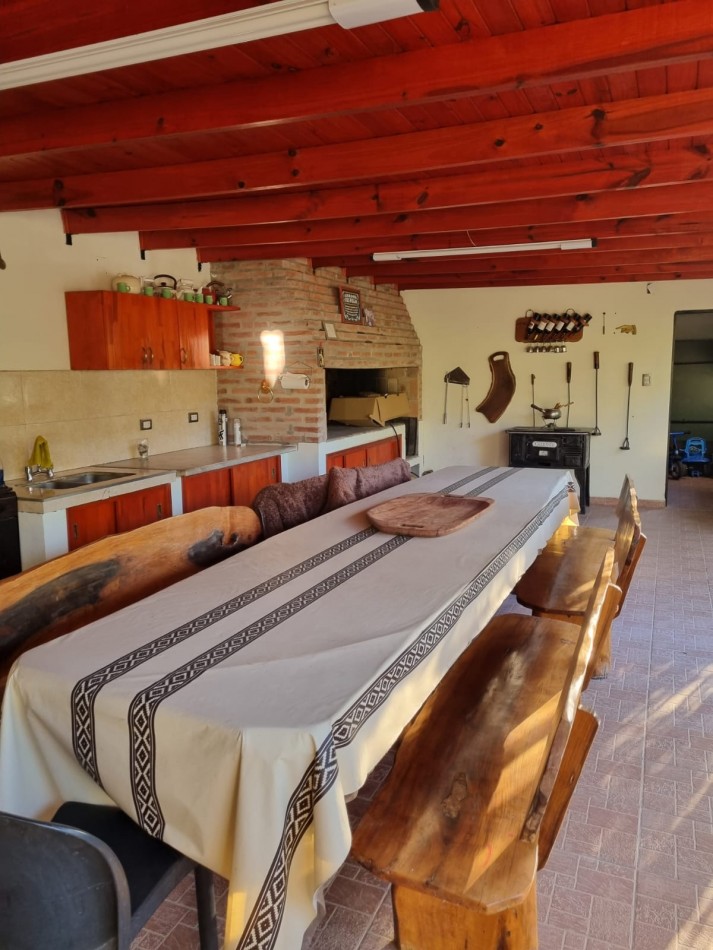 CASA A LA VENTA EN CALLE EL GUAYACAN