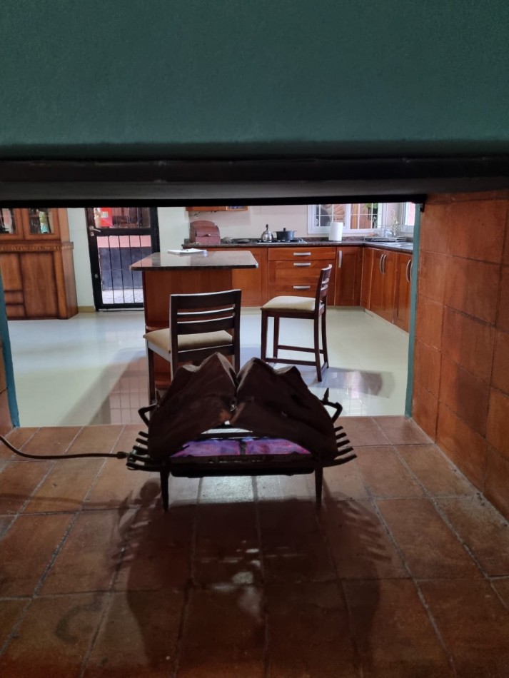 CASA A LA VENTA EN CALLE EL GUAYACAN