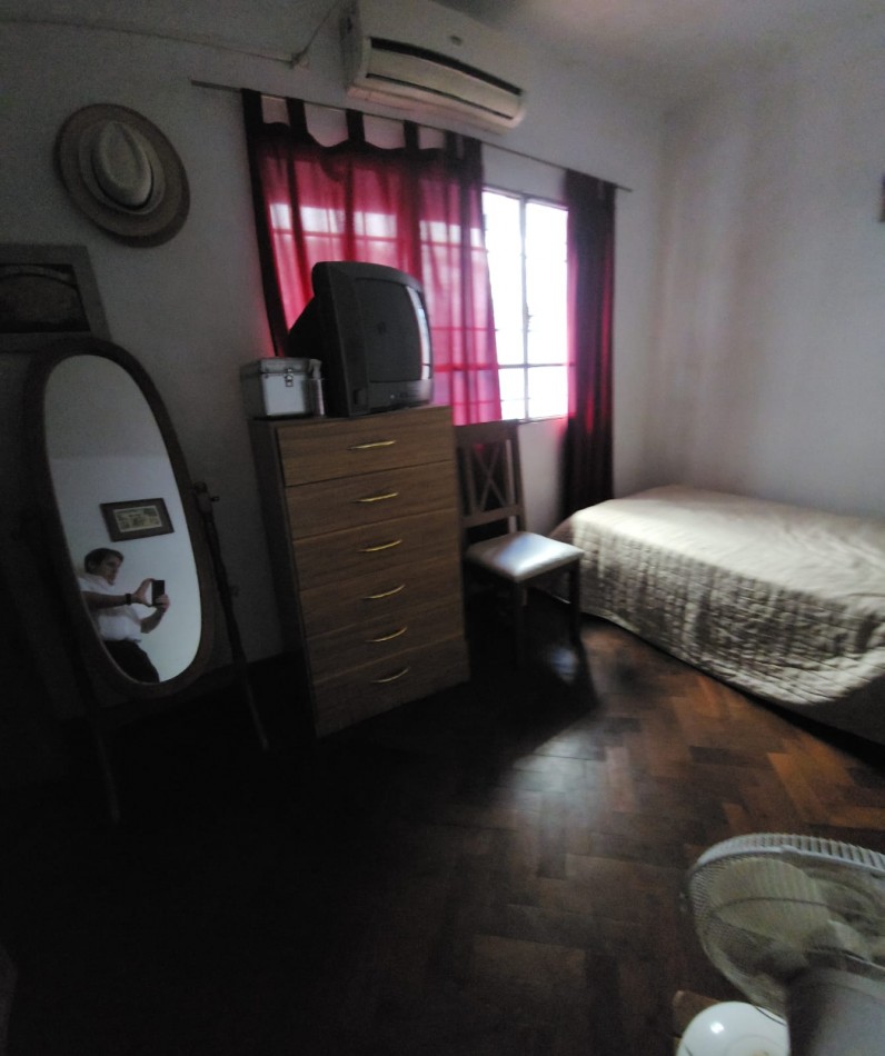  CALLE  ALFREDO NUX IMPORTANTE CASA A LA VENTA 