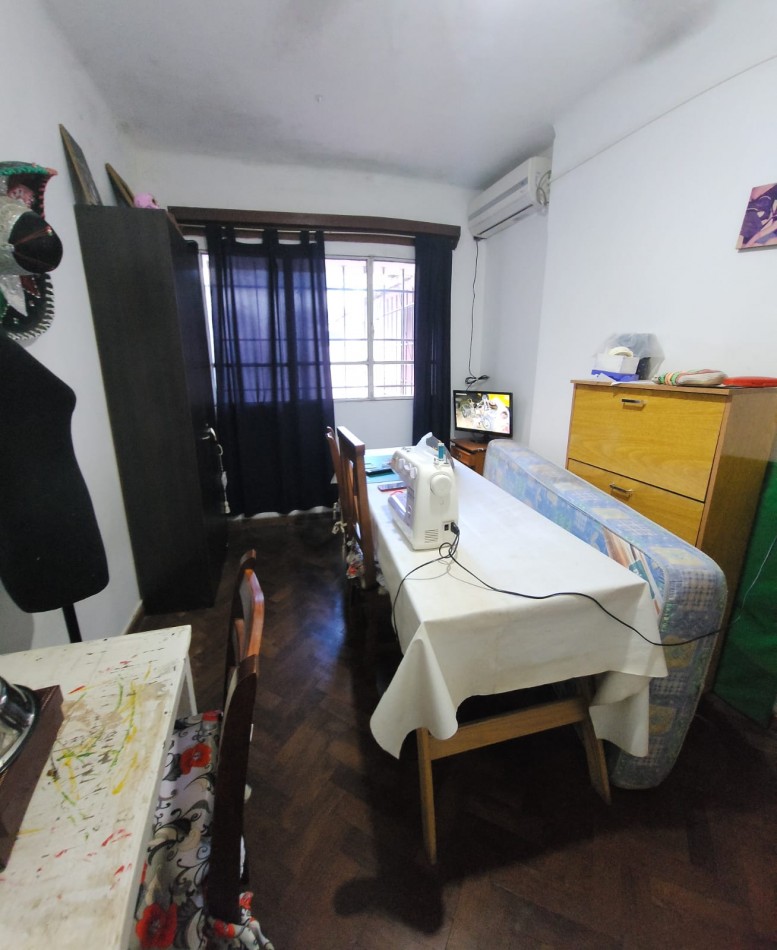 CALLE  ALFREDO NUX IMPORTANTE CASA A LA VENTA 
