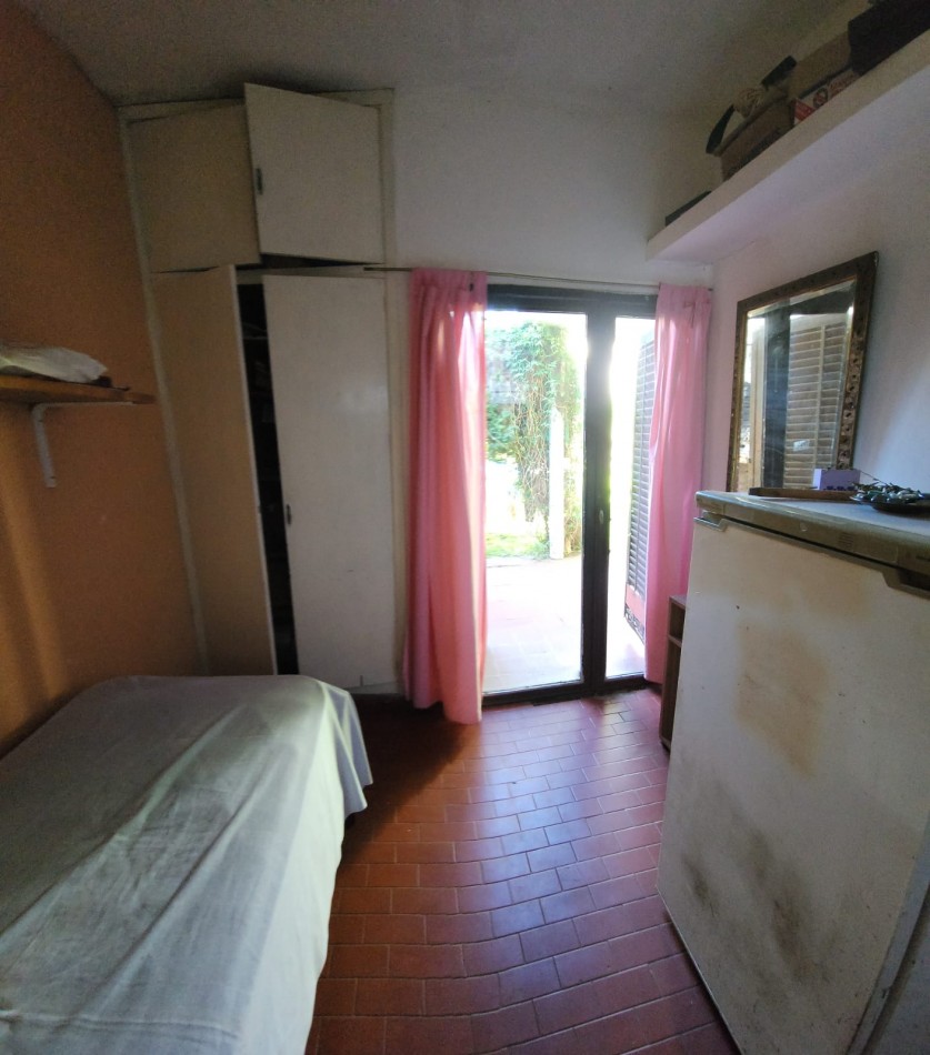  CALLE  ALFREDO NUX IMPORTANTE CASA A LA VENTA 