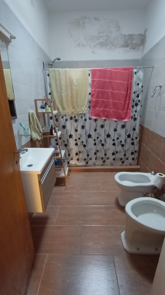 CALLE MENDOZA CASA A LA VENTA 