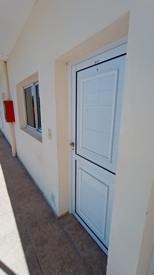 VENDO DEPTO EN LAS PALOMAS 260 PISO 1 , ORO VERDE