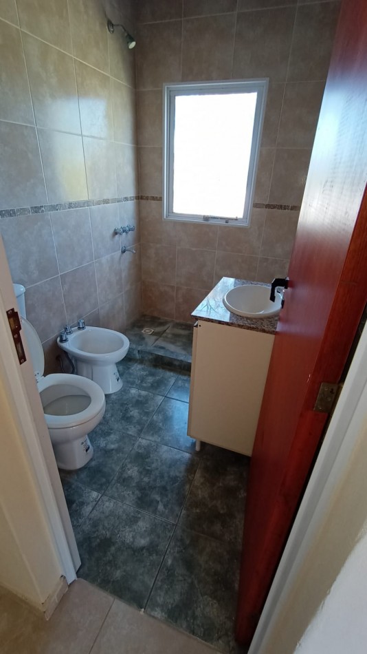 VENDO DEPTO EN LAS PALOMAS 260 PISO 1 , ORO VERDE