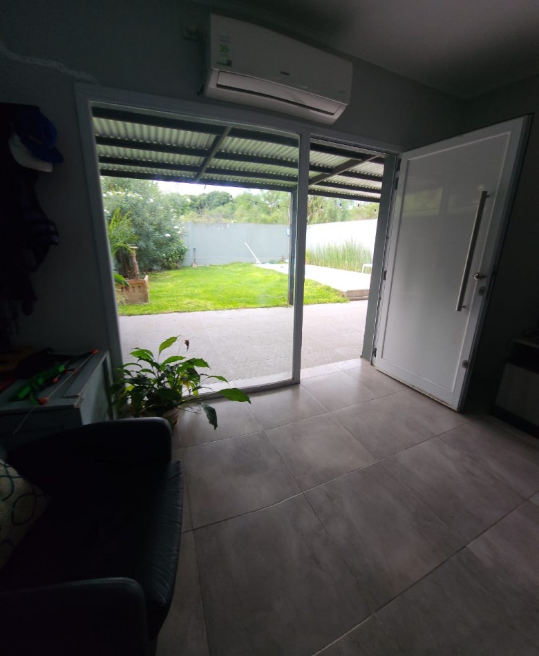 CASA A LA VENTA EN ZONA AV ZANNI Y CRISOLOGO LARRALDE 