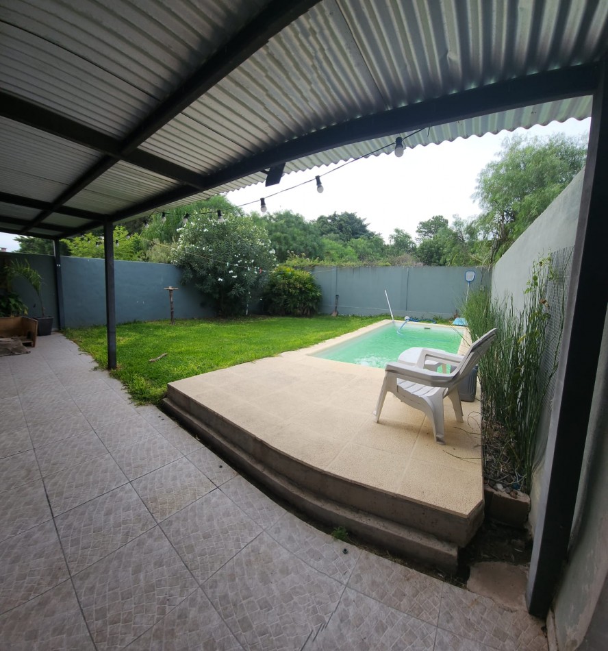 CASA A LA VENTA EN ZONA AV ZANNI Y CRISOLOGO LARRALDE 