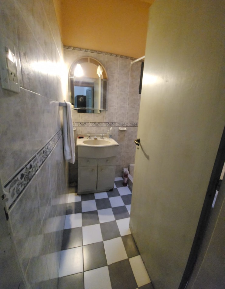 CASA  EN VENTA EN CALLE GRELLA Y PASCUAL GAN 