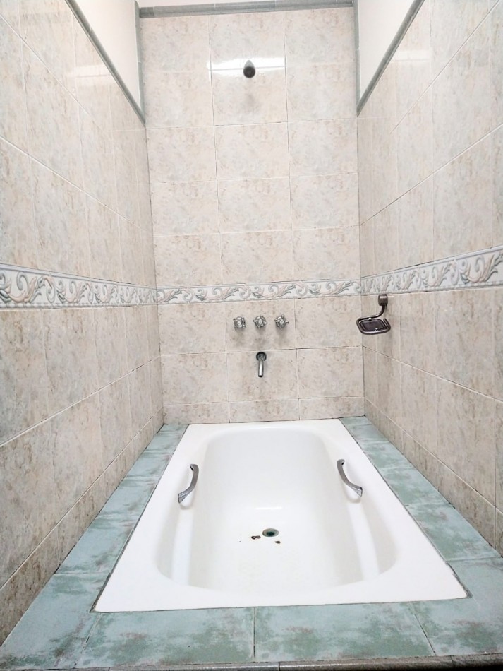 Hermosa Casa en Venta - BVARD MORENO N°549 ,PARANA