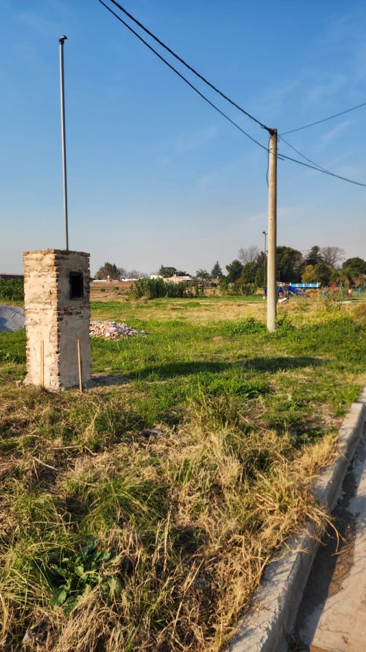 LOTE A LA VENTA EN ZONA LARRALDE Y AVENIDA RAMIREZ 