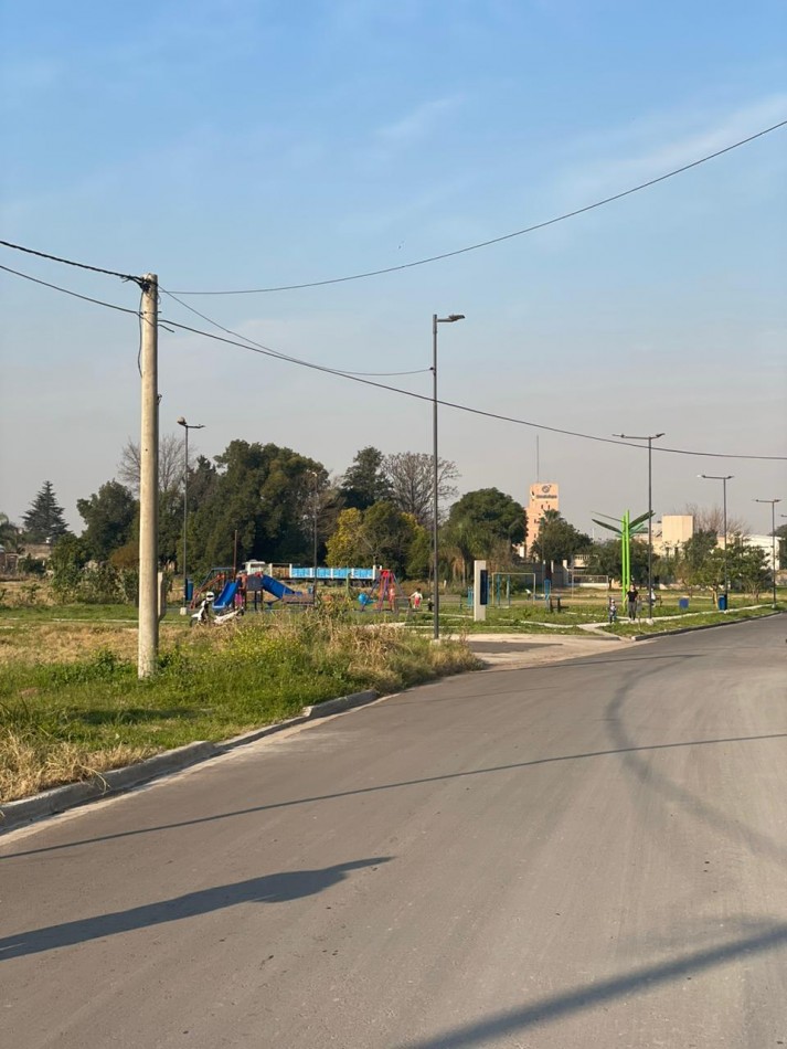 LOTE A LA VENTA EN ZONA LARRALDE Y AVENIDA RAMIREZ 