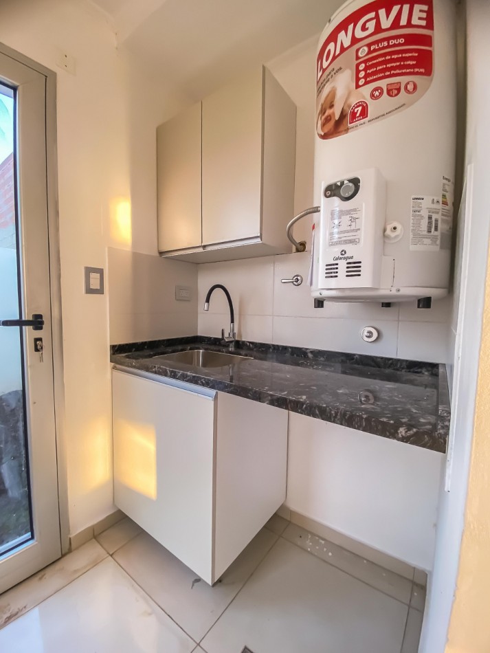 CASA EN ALQUILER  A ESTRENAR EN ZONA LOPEZ JORDAN Y DARWIN 
