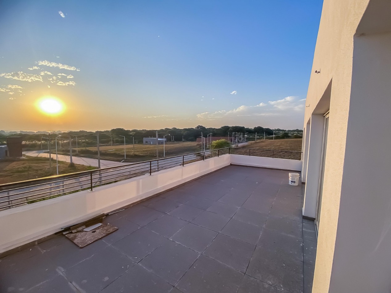 CASA EN ALQUILER  A ESTRENAR EN ZONA LOPEZ JORDAN Y DARWIN 