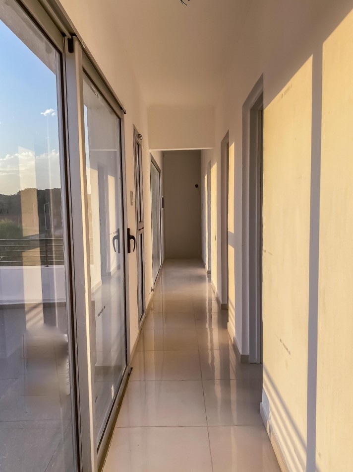 CASA EN ALQUILER  A ESTRENAR EN ZONA LOPEZ JORDAN Y DARWIN 