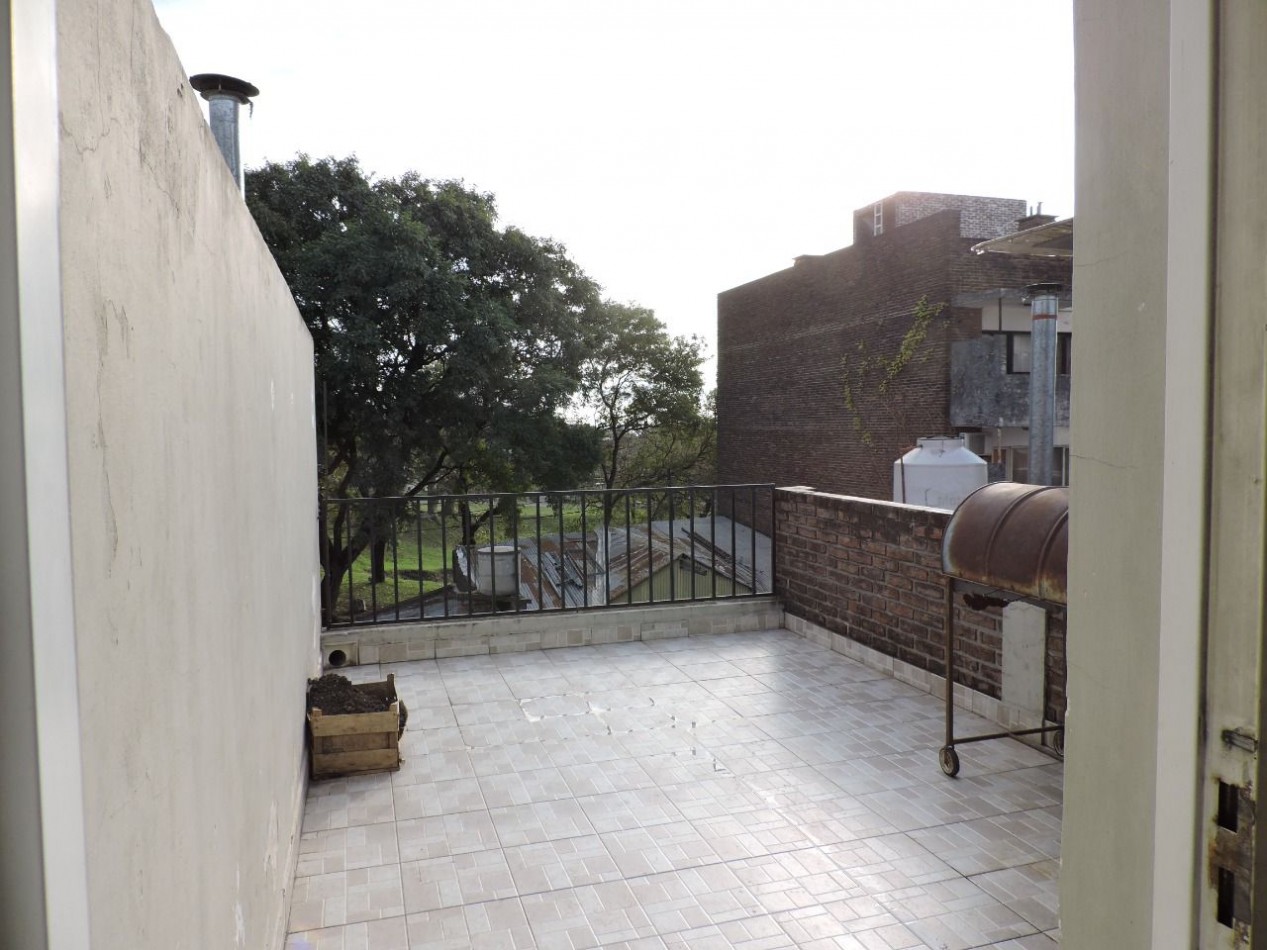 DUPLEX EN VENTA SOBRE AVENIDA RAMIREZ