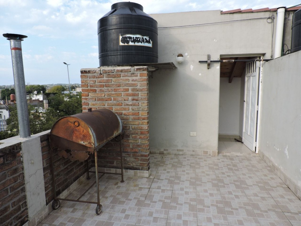 DUPLEX EN VENTA SOBRE AVENIDA RAMIREZ