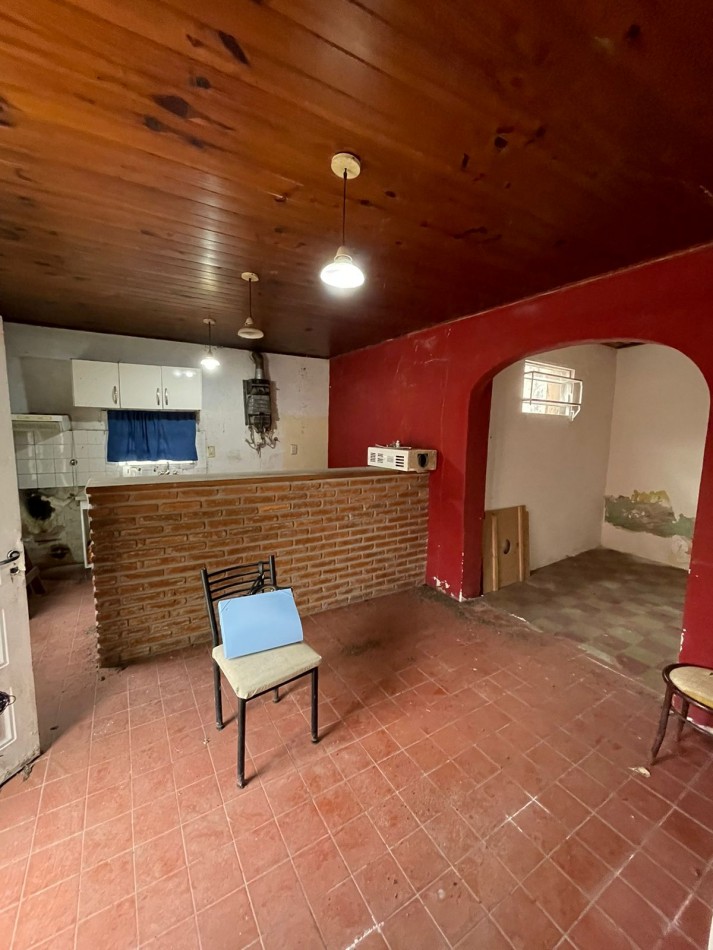 CASA A RECICLAR  EN VENTA EN AVENIDA ZANNI