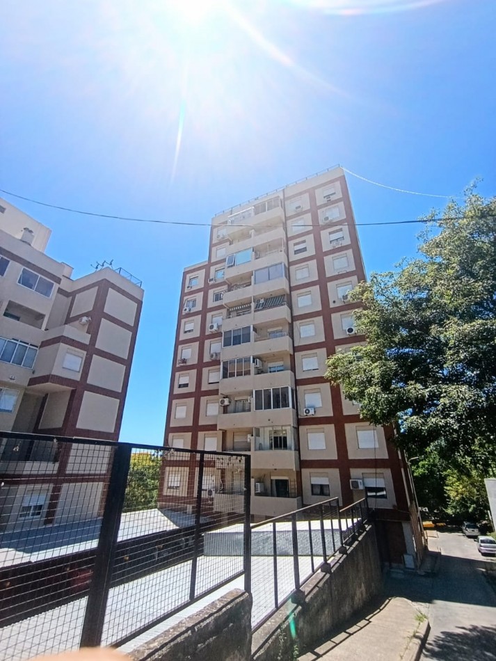 CALLE GUEMES 1007  - DEPTO DE DOS DORMITORIOS 
