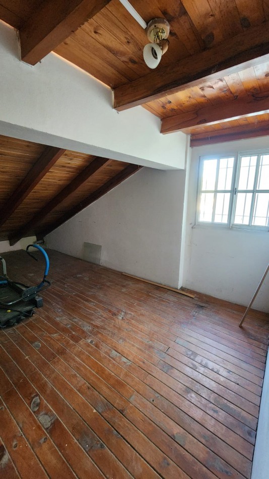 AVENIDA ZANNI CASA A LA VENTA 