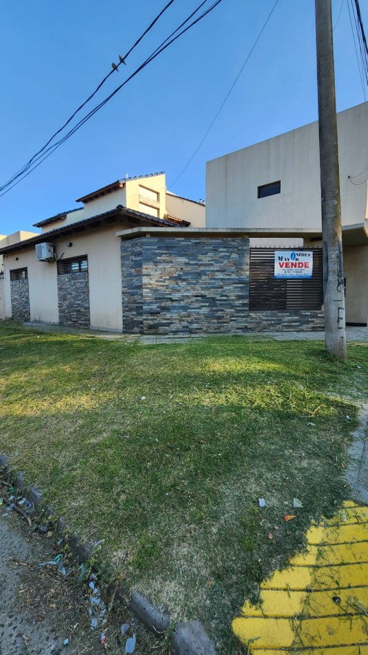 AVENIDA ZANNI CASA A LA VENTA 