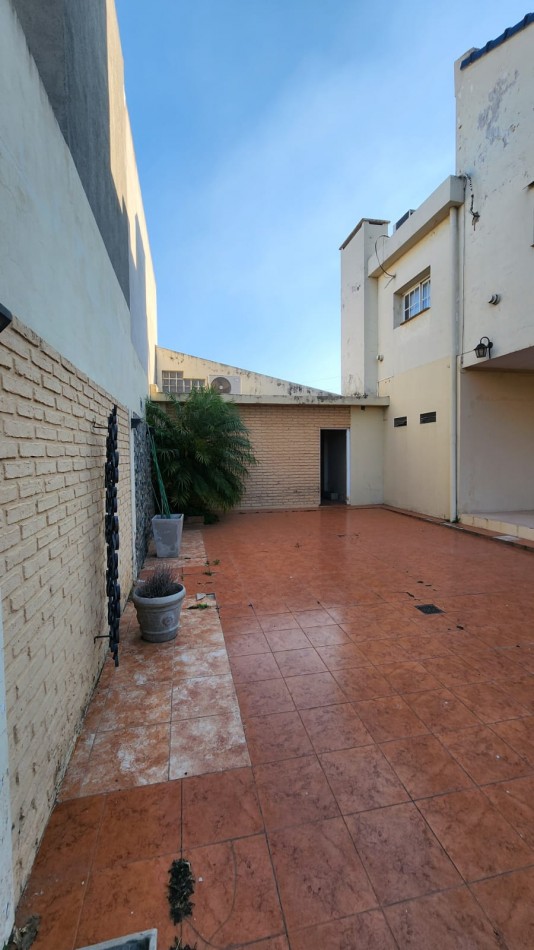 AVENIDA ZANNI CASA A LA VENTA 