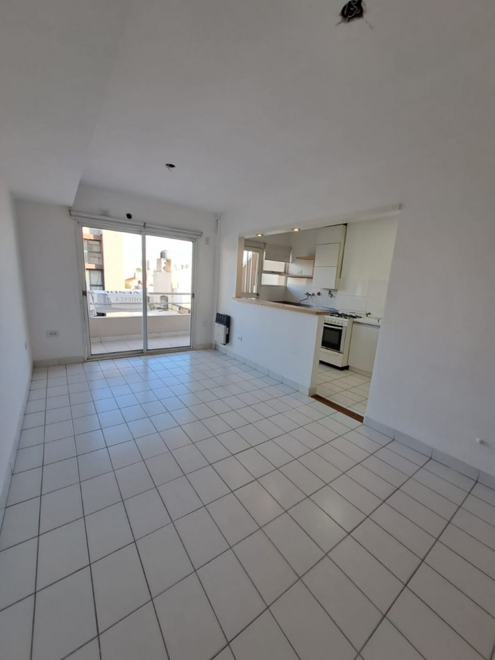 CALLE 9 DE JULIO DEPARTAMENTO A LA VENTA DE 3 DORMITORIOS
