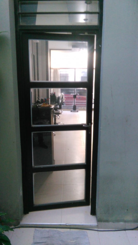 CORRIENTES 324 LOCAL EN VENTA 