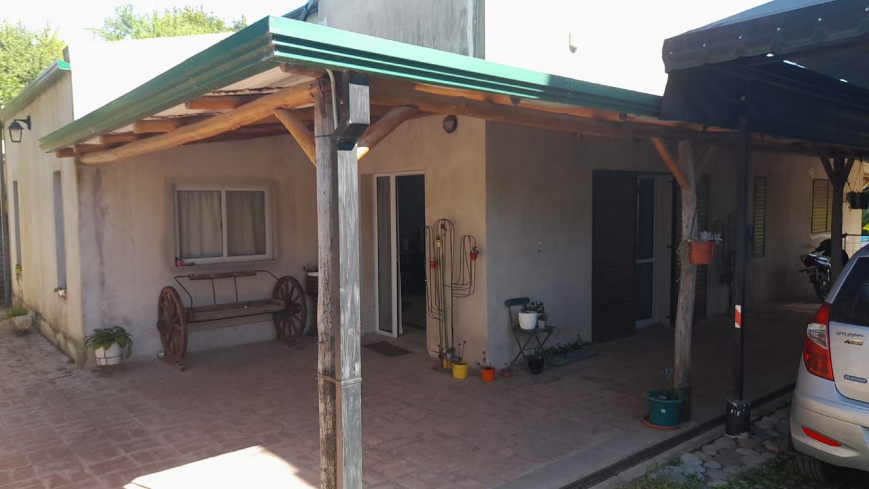 CASA A LA VENTA EN CALLE EL GUAYACAN 