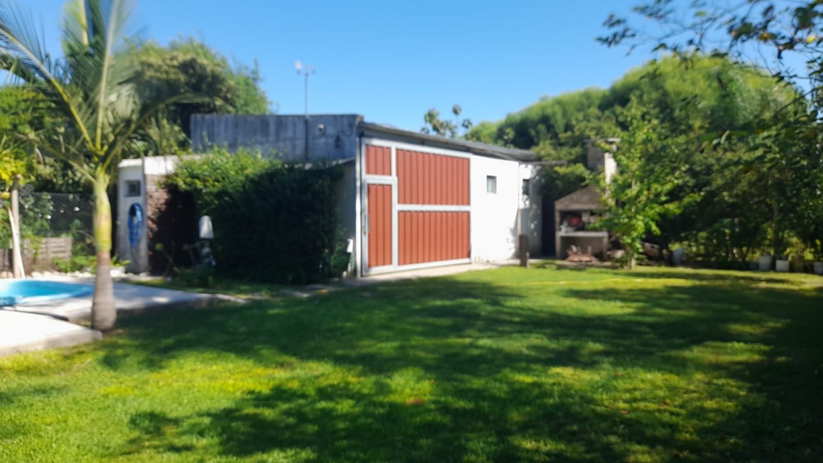 CASA A LA VENTA EN CALLE EL GUAYACAN 