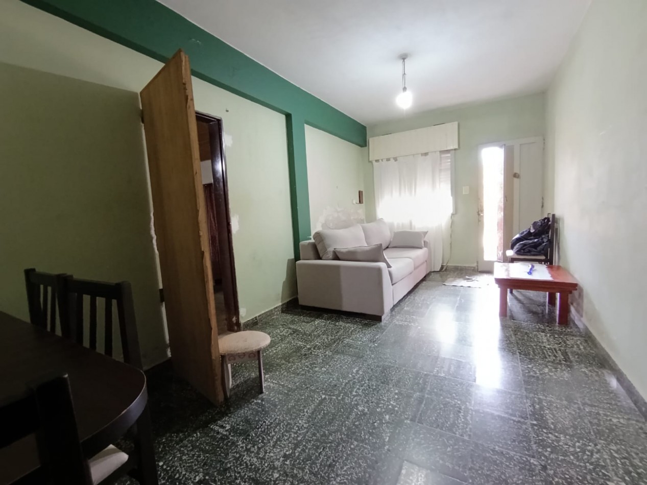 casa a refaccionar ideal  para Inversores. 