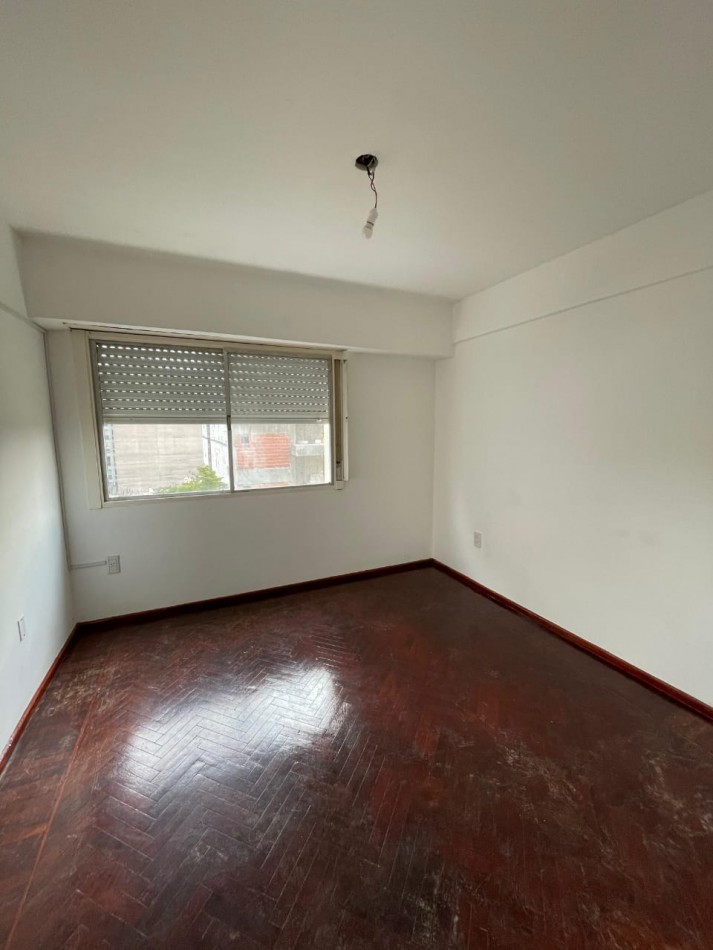 VENDO DEPTO EN CALLE CORDOBA 596, CASI  MALVINAS 
