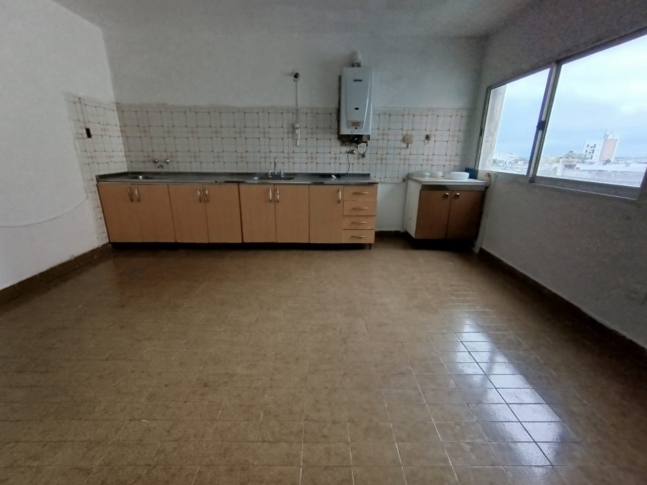 DEPARTAMENTO EN VENTA EN CALLE GUALEGUAYCHU Y PASCUAL PALMA