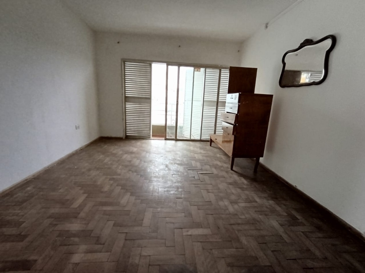 DEPARTAMENTO EN VENTA EN CALLE GUALEGUAYCHU Y PASCUAL PALMA