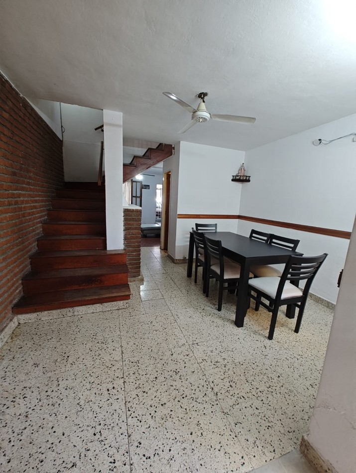 VENDO CASA EN CALLE JOSE DELGADO ( ZONA ALMA FUERTE, SUPER VEA)