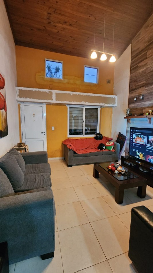 CASA EN VENTA EN CALLE ARROYO GRANDE 