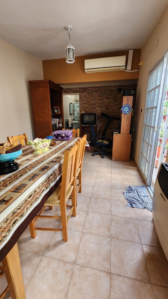 CASA A LA VENTA EN ZONA GRELLA Y JOSE MARIA MORENO