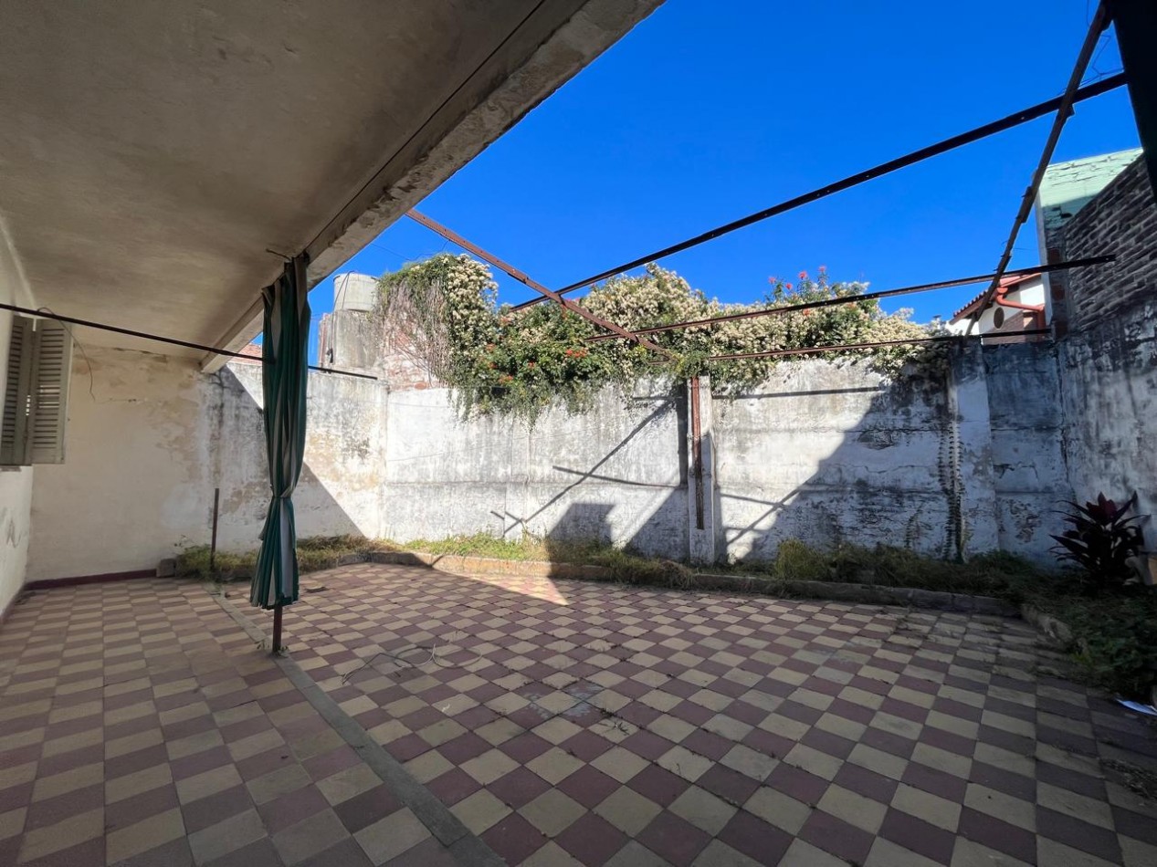 CASA  EN VENTA EN ZONA ZONA 5 ESQUINAS