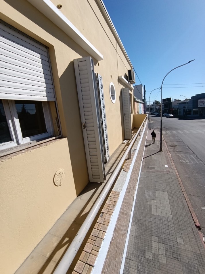 CASA  EN VENTA EN ZONA ZONA 5 ESQUINAS