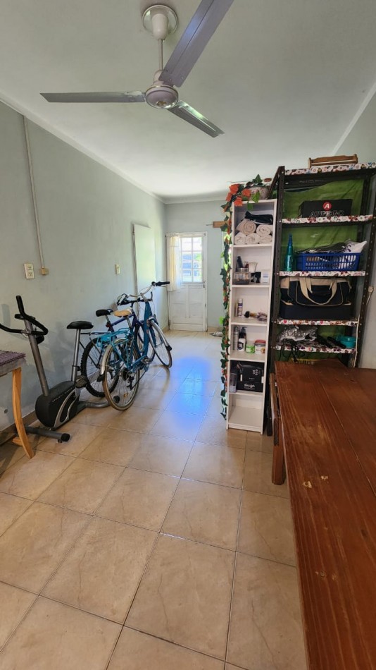 CASA A LA VENTA EN CALLE NEWBERY (Zona Aeropuerto) 
