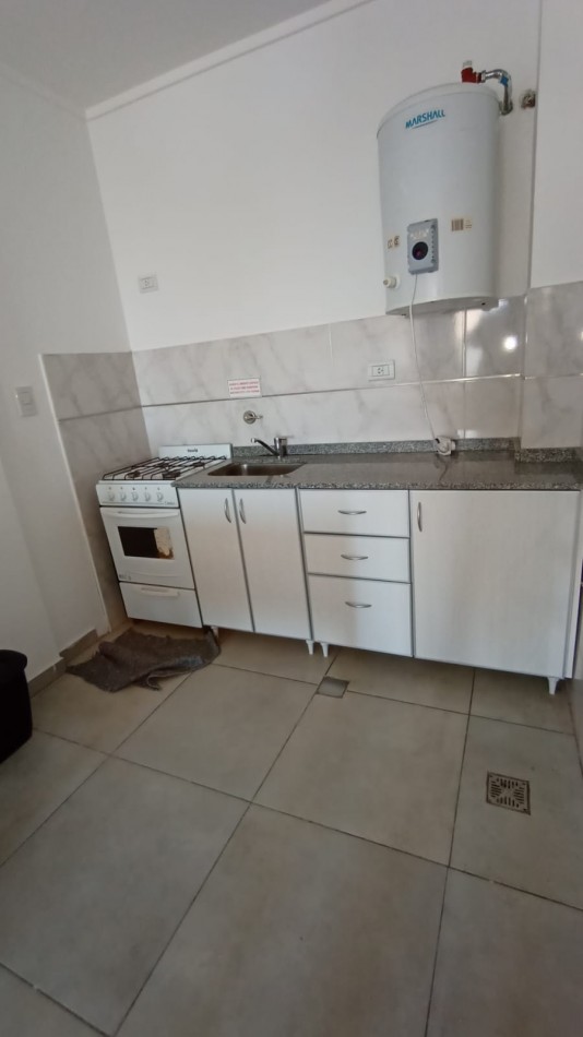  VENDO  MONOAMBIENTE  EN CALLE URQUIZA 1364, 5o PISO CONTRA FRENTE  