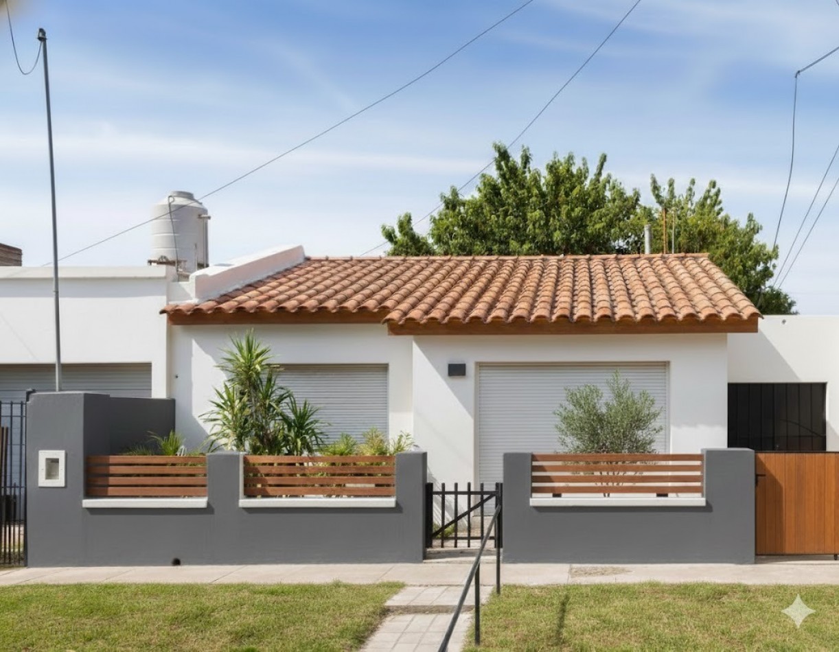 CASA A LA VENTA EN CALLE  GOBERNADOR  QUIROZ 1156