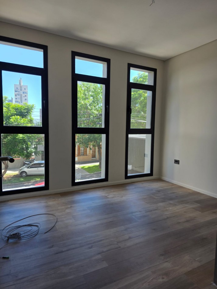 DEPARTAMENTO EN VENTA  CALLE  MALVINAS 261 (EDIFICIO TORREON) 