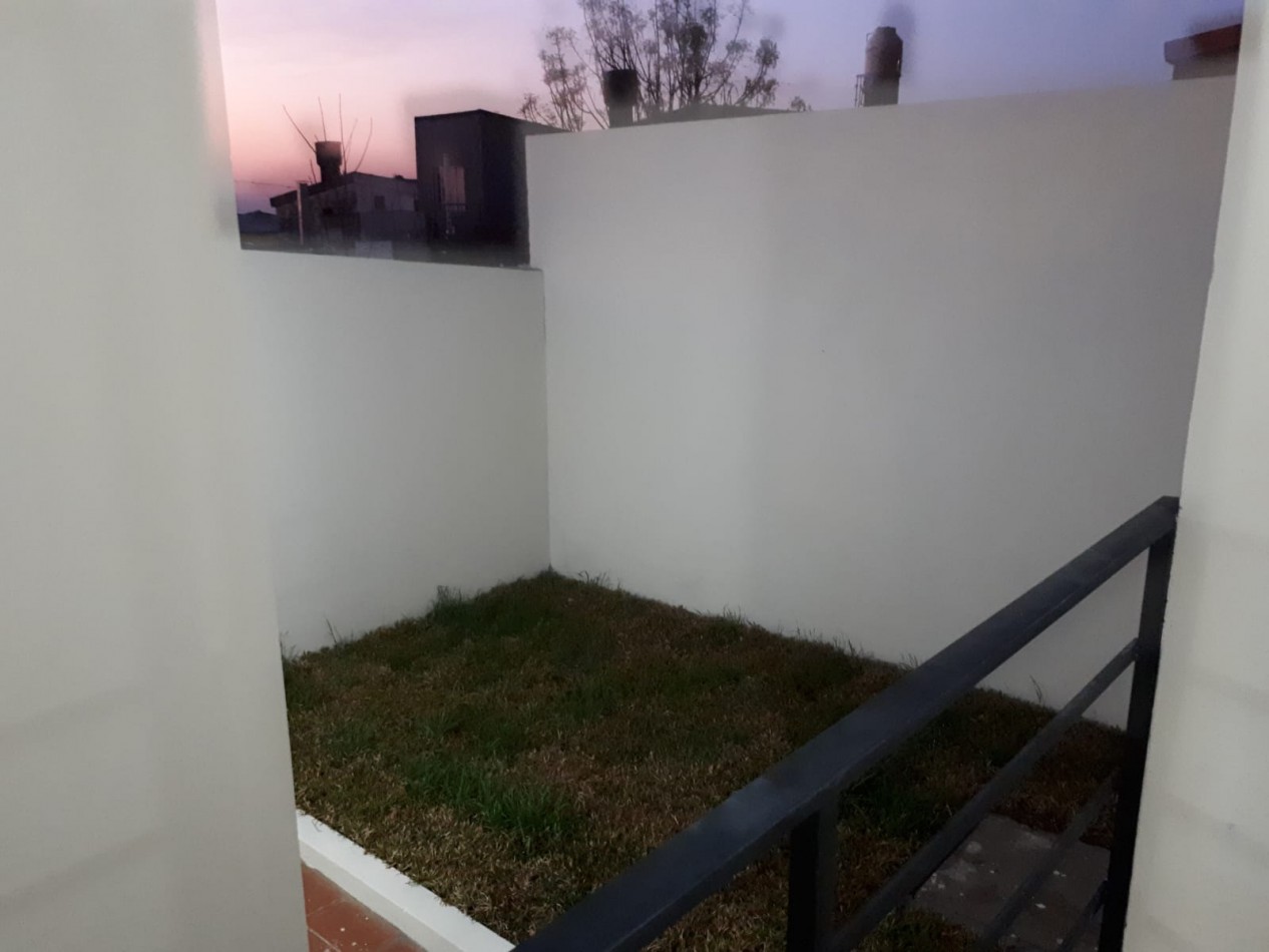 CASA A LA VENTA  EN CALLE ISLA SOLEDAD Y PCIA DE  ENTRE RIOS 