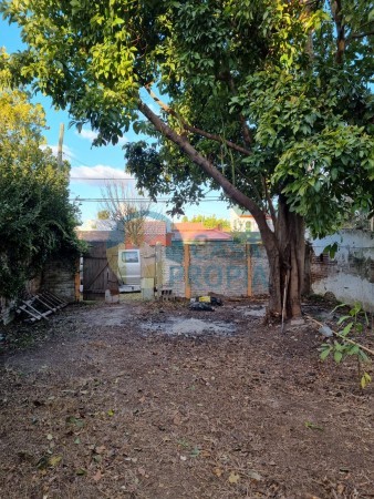 ZONA SANTUARIO DE SCHOENSTTAD  AMPLIO LOTE CON CASA A RECICLAR