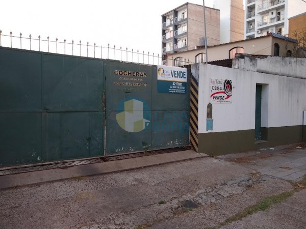  COCHERA A LA VENTA EN AMPLIO LOTE  SOBRE  CALLE MISIONES AL 300