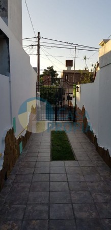 CASA INTERNA A LA VENTA EN CALLE REPUBLICA DOMINICANA